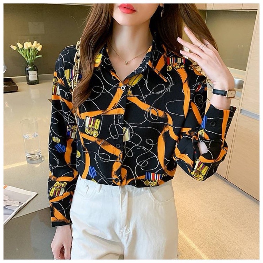 Black & Orange Chain Print Button-Up Blouse – Size medium